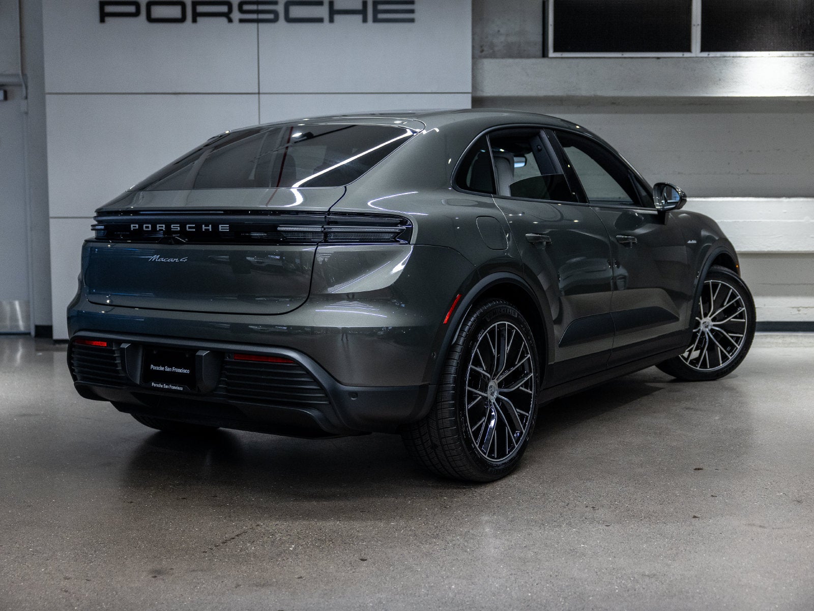 2026 Porsche Macan Macan 4 Electric