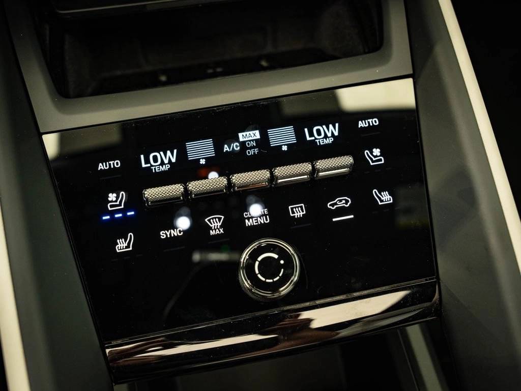 2026 Porsche Macan Macan 4 Electric