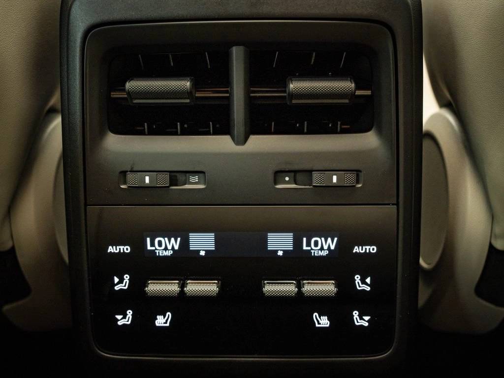 2026 Porsche Macan Macan 4 Electric