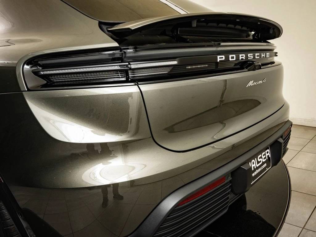 2026 Porsche Macan Macan 4 Electric