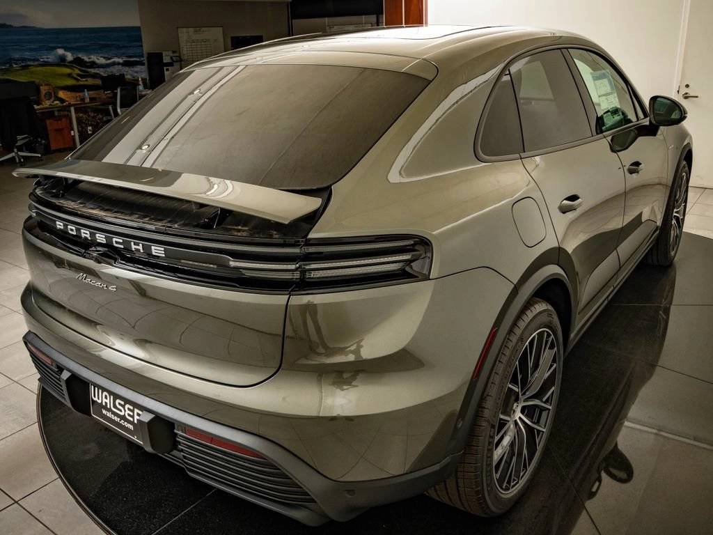 2026 Porsche Macan Macan 4 Electric
