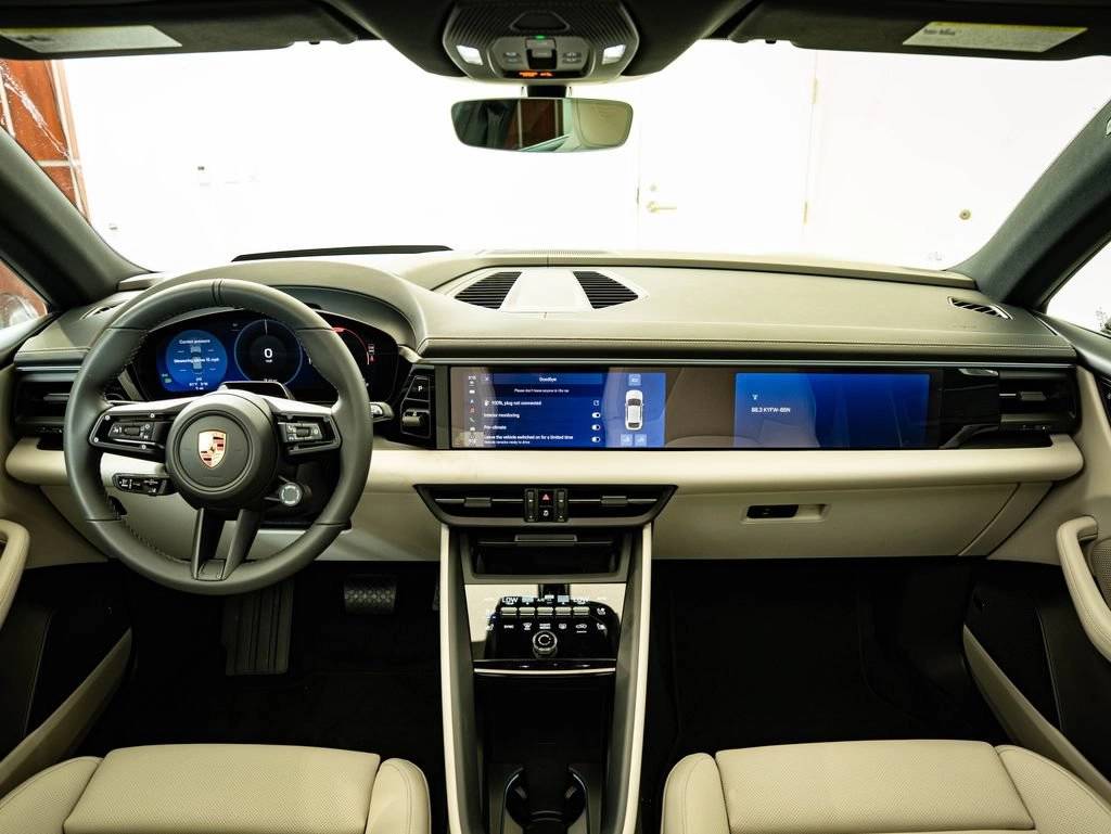 2026 Porsche Macan Macan 4 Electric