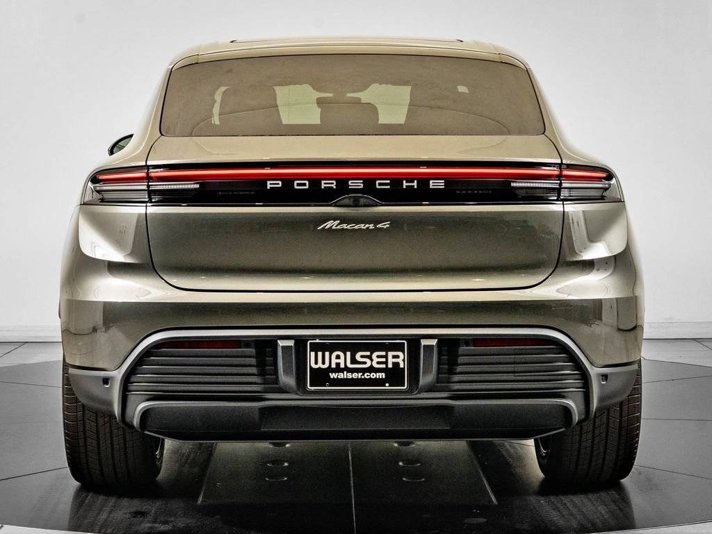 2026 Porsche Macan Macan 4 Electric
