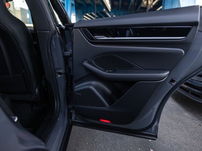2026 Porsche Macan Macan 4 Electric