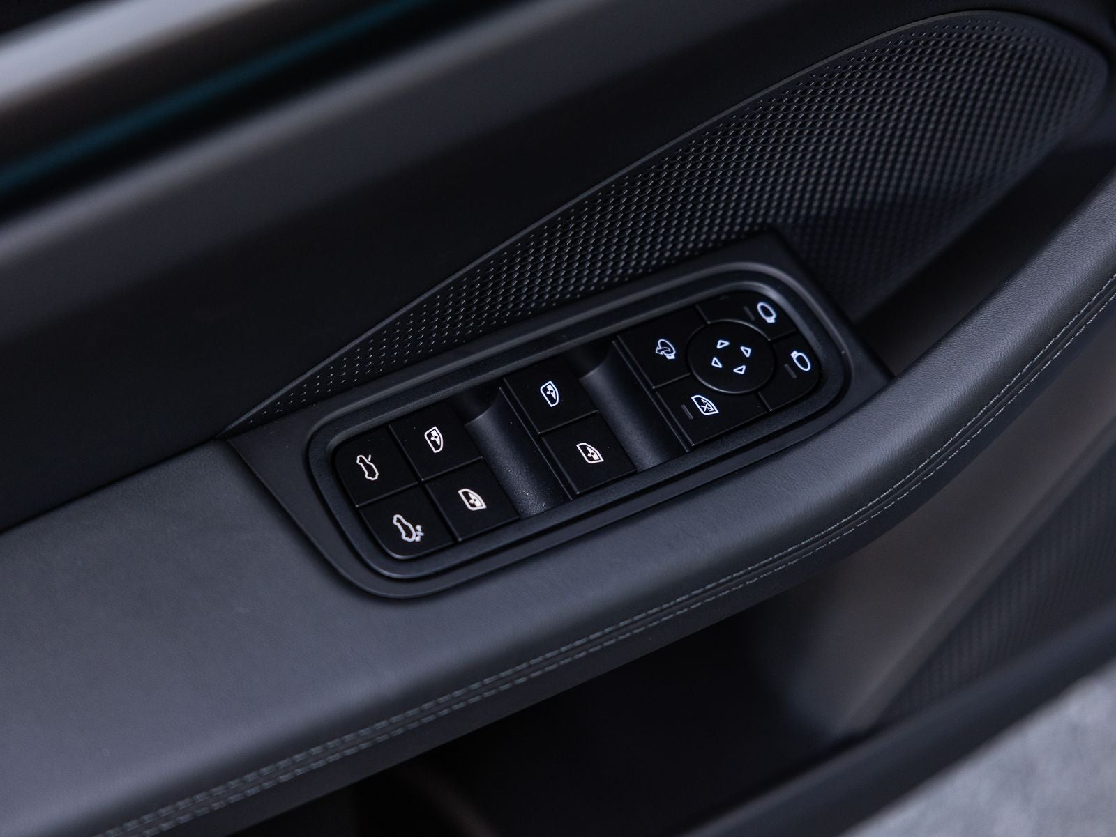 2026 Porsche Macan Macan 4 Electric