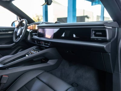 2026 Porsche Macan Macan 4 Electric