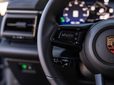 2026 Porsche Macan Macan 4 Electric