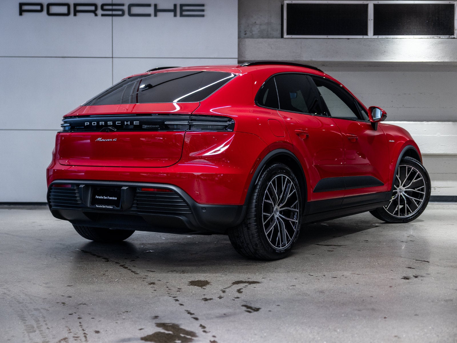 2026 Porsche Macan Macan 4 Electric