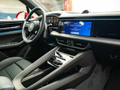 2026 Porsche Macan Macan 4 Electric