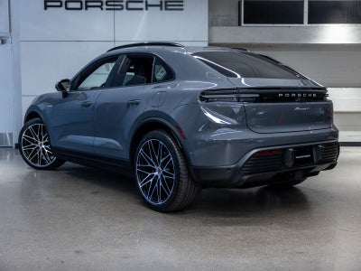 2026 Porsche Macan Macan 4 Electric