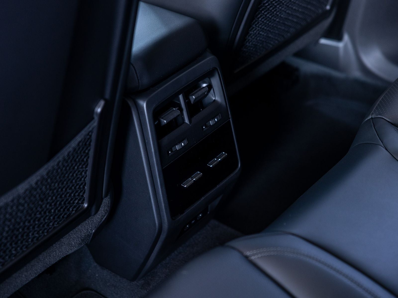 2026 Porsche Macan Macan 4 Electric