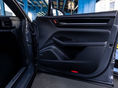 2026 Porsche Macan Macan 4 Electric