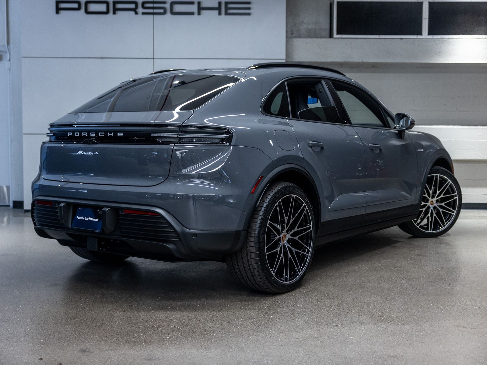 2026 Porsche Macan Macan 4 Electric