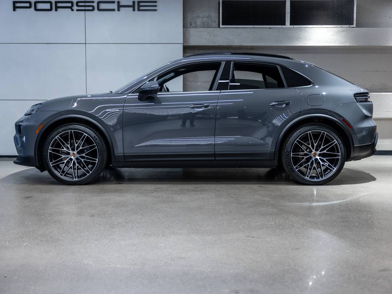 2026 Porsche Macan Macan 4 Electric
