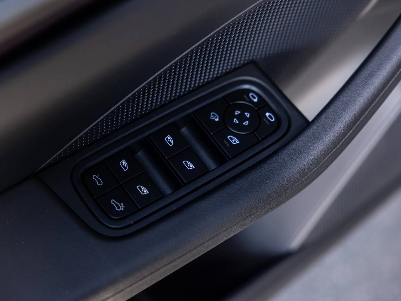 2026 Porsche Macan Macan 4 Electric