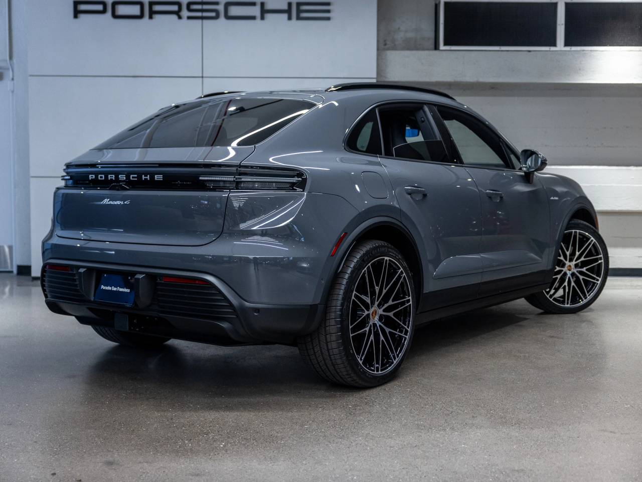 2026 Porsche Macan Macan 4 Electric