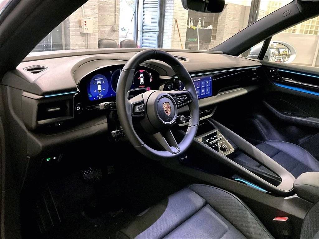 2026 Porsche Macan Macan 4 Electric