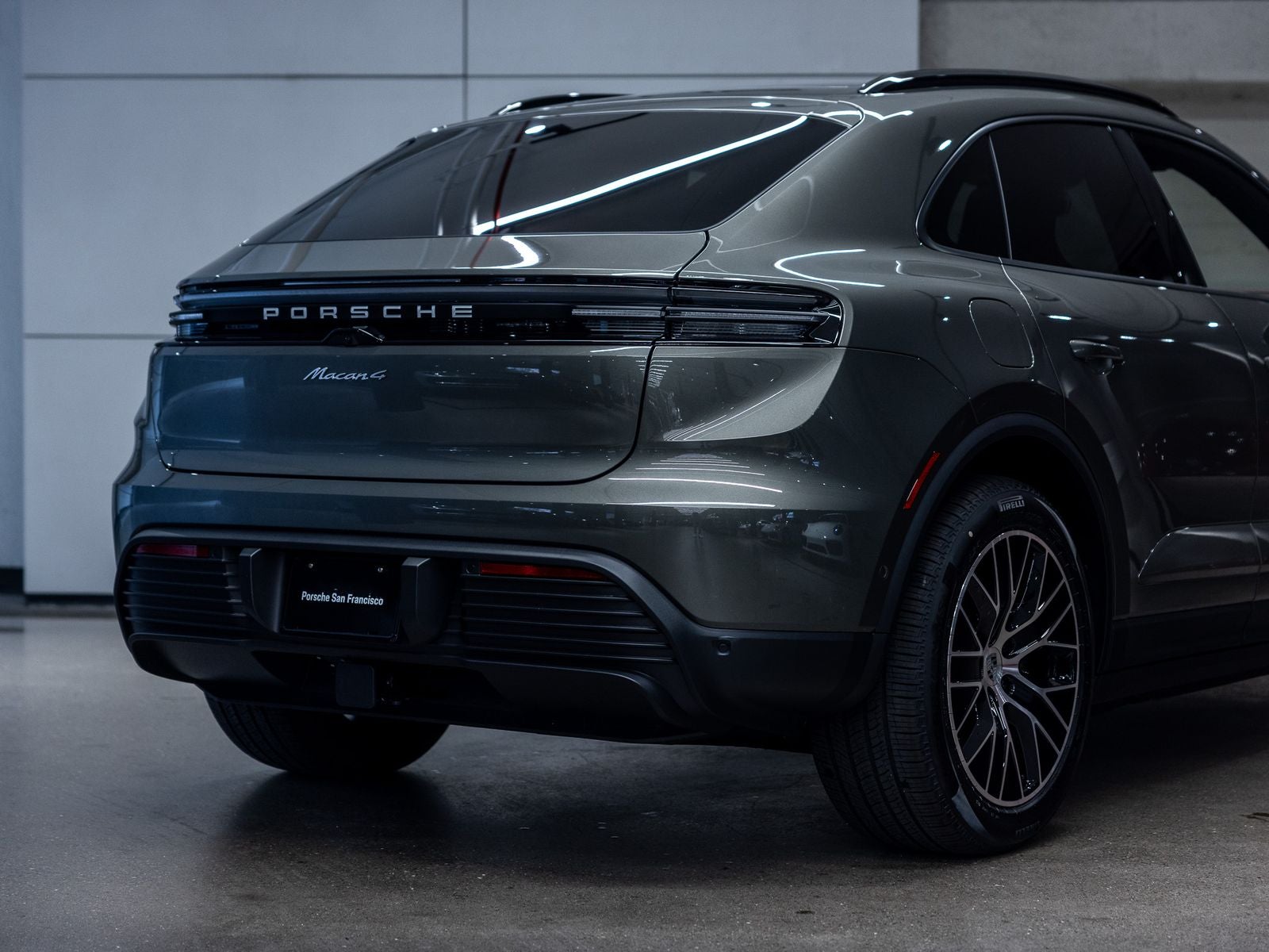 2026 Porsche Macan 4 Electric