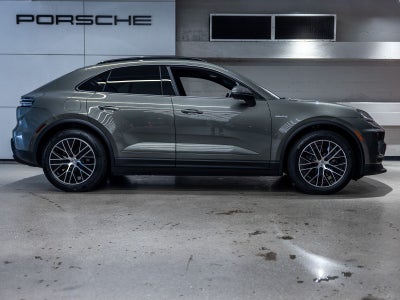 2026 Porsche Macan 4 Electric