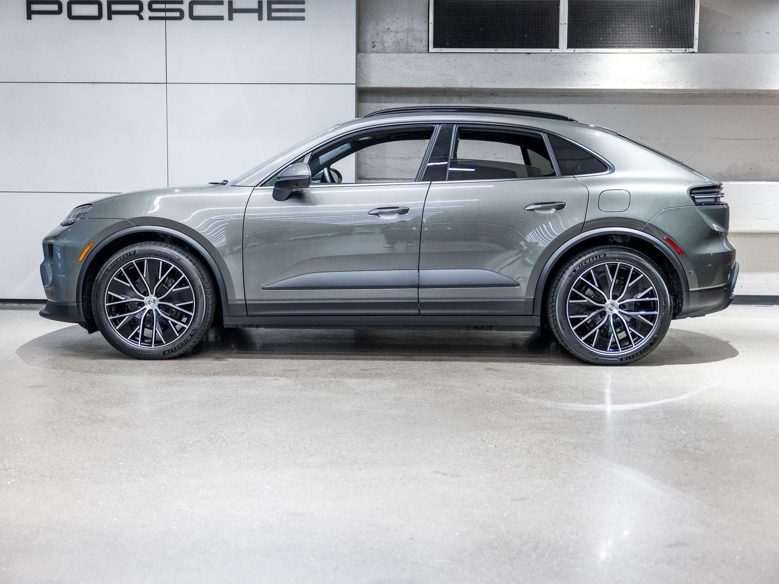 2026 Porsche Macan Macan 4 Electric