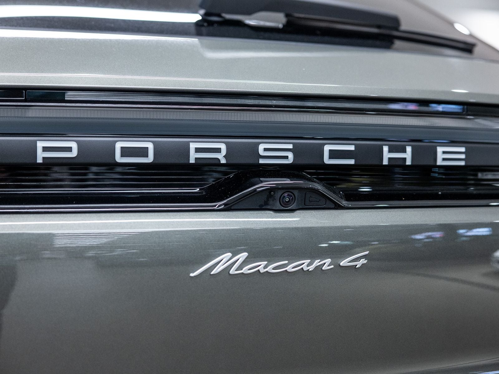 2026 Porsche Macan Macan 4 Electric