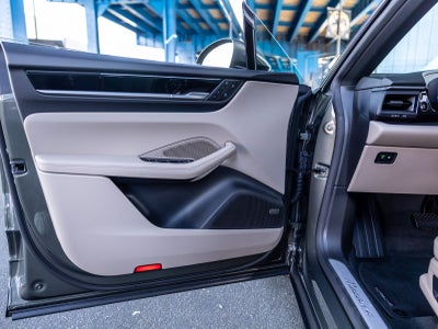 2026 Porsche Macan Macan 4 Electric