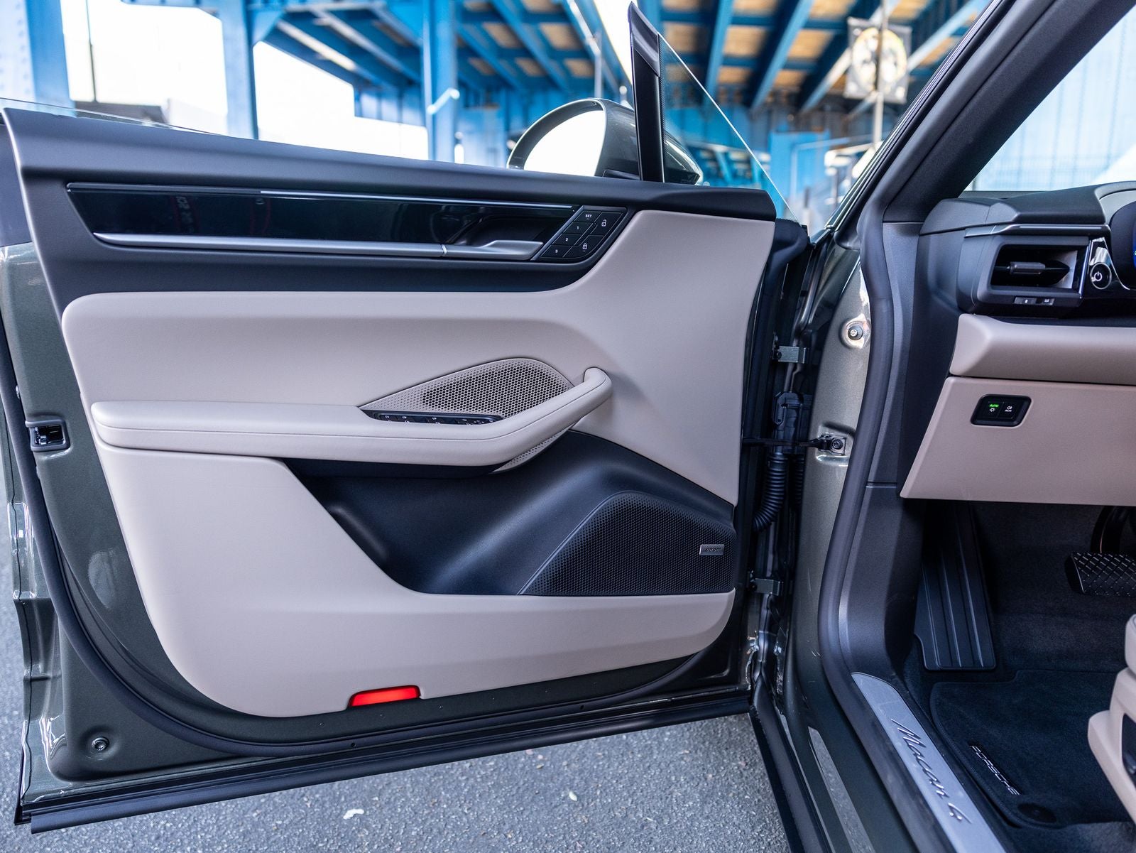 2026 Porsche Macan Macan 4 Electric