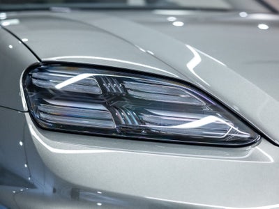 2026 Porsche Macan Macan 4 Electric