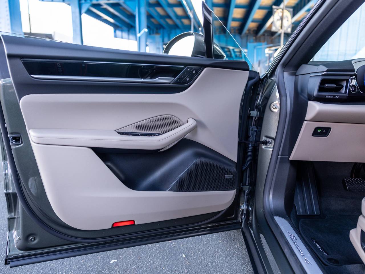 2026 Porsche Macan Macan 4 Electric