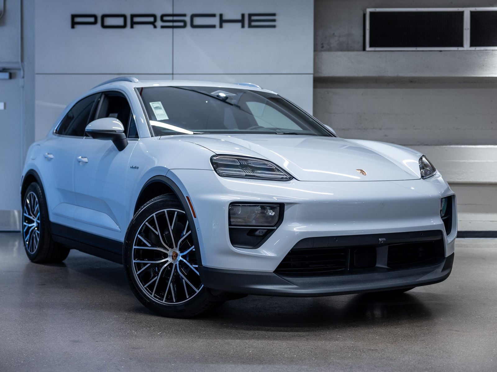 2026 Porsche Macan Macan 4 Electric