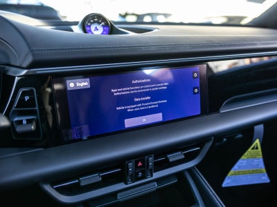 2026 Porsche Macan Macan 4 Electric