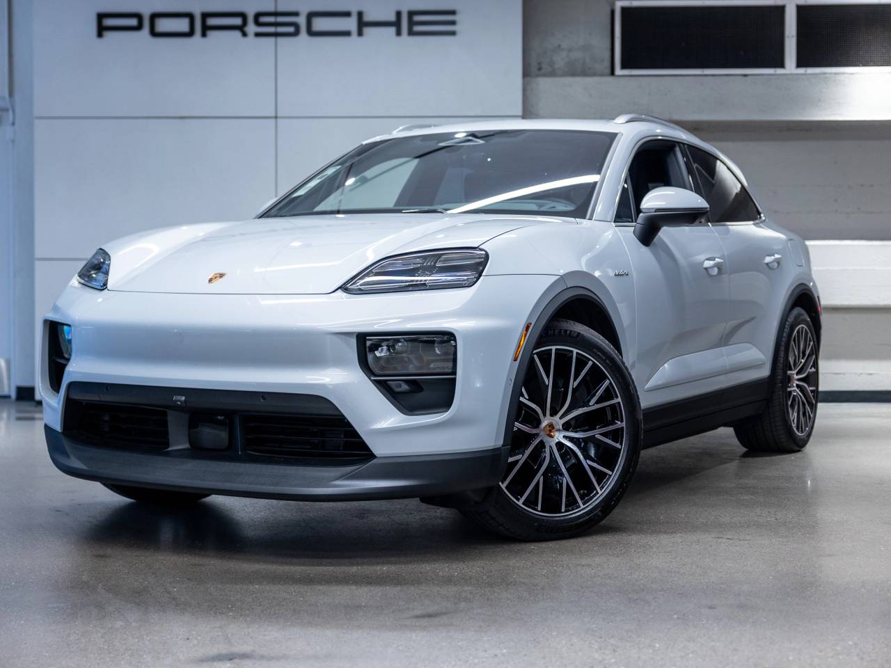2026 Porsche Macan Macan 4 Electric
