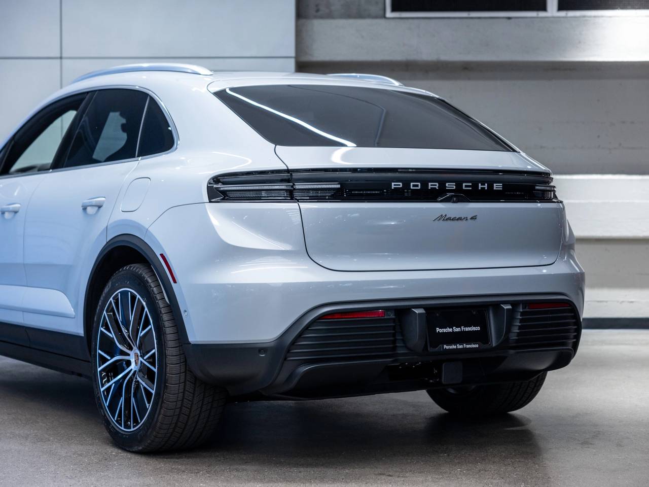 2026 Porsche Macan Macan 4 Electric
