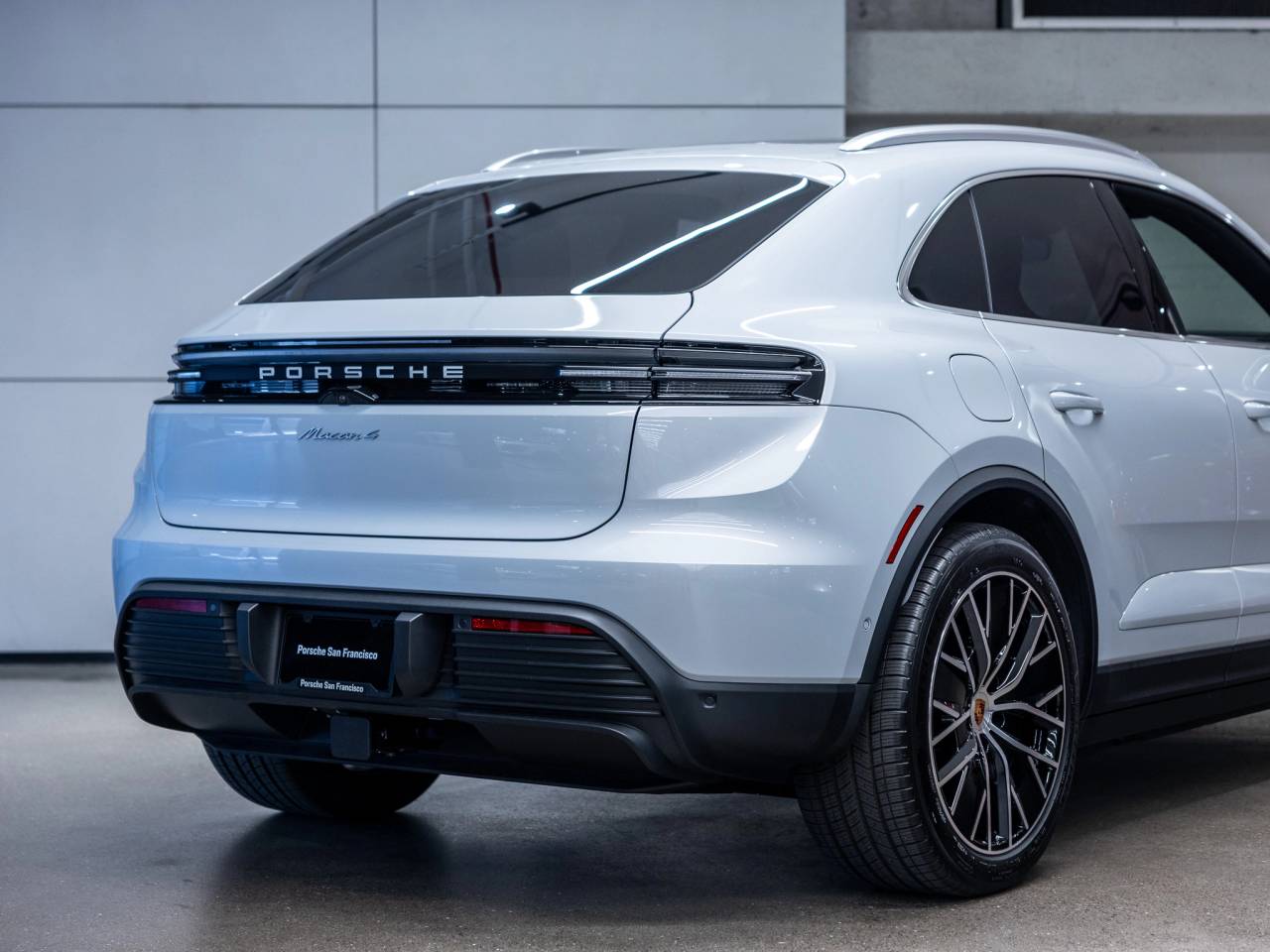 2026 Porsche Macan Macan 4 Electric