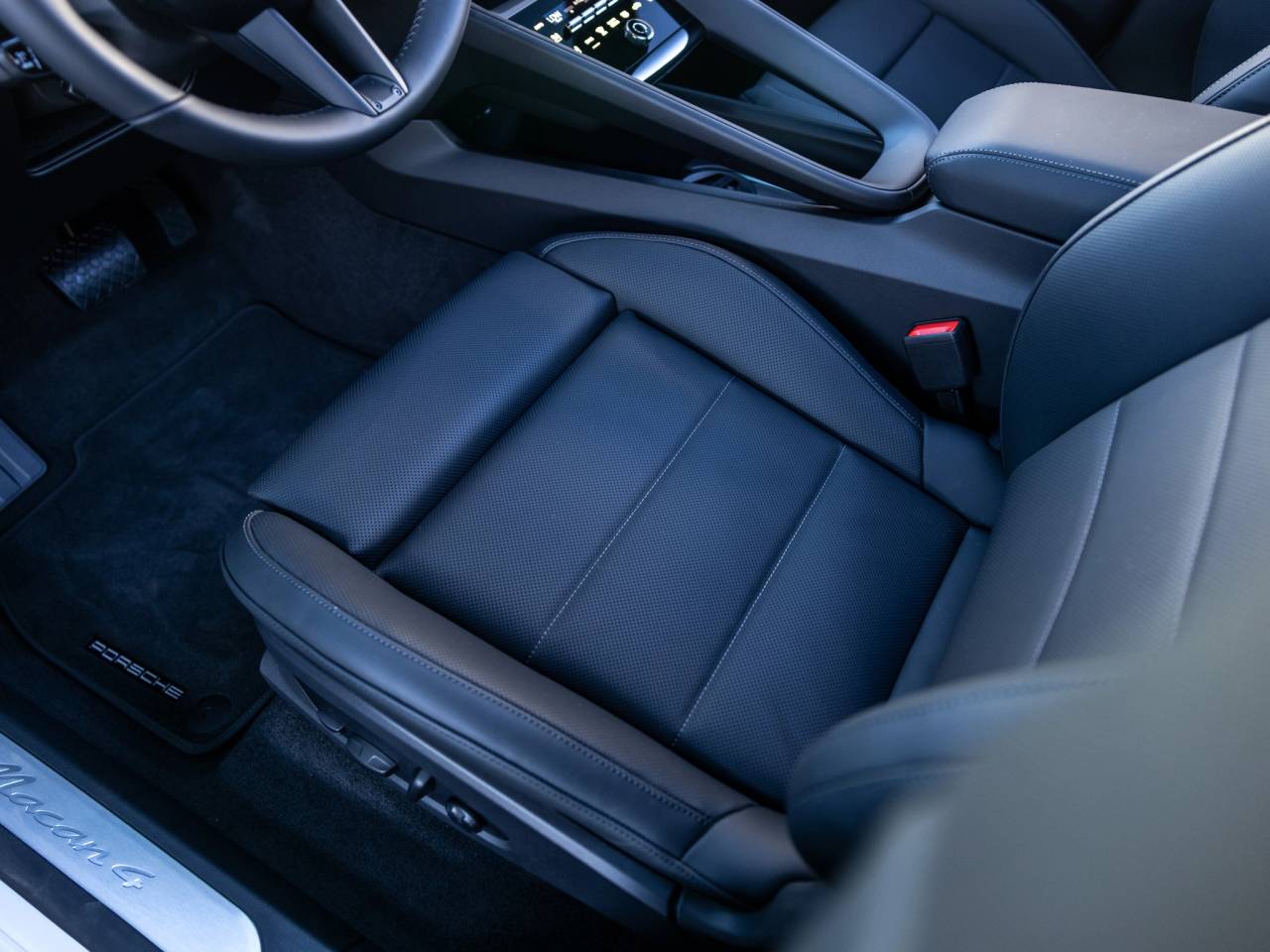 2026 Porsche Macan Macan 4 Electric