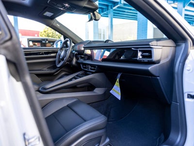 2026 Porsche Macan Macan 4 Electric