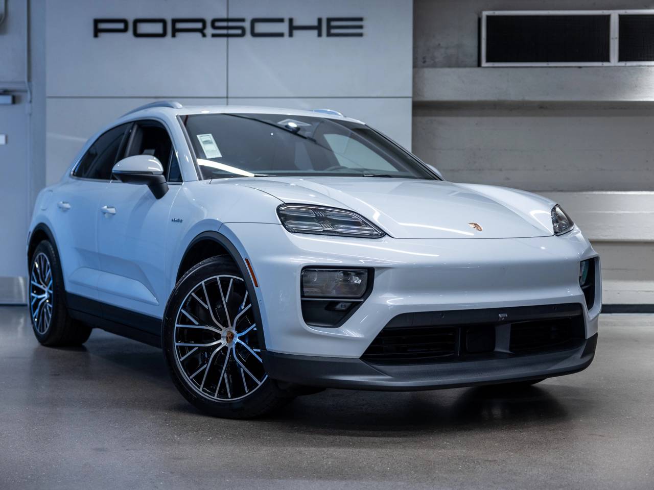 2026 Porsche Macan Macan 4 Electric