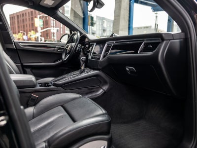 2017 Porsche Macan S