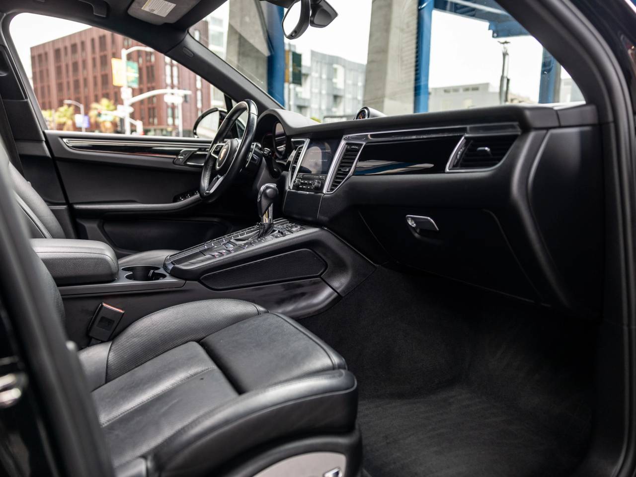 2017 Porsche Macan S
