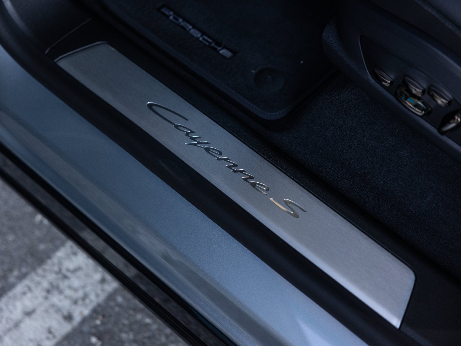 2026 Porsche Cayenne Cayenne S Electric