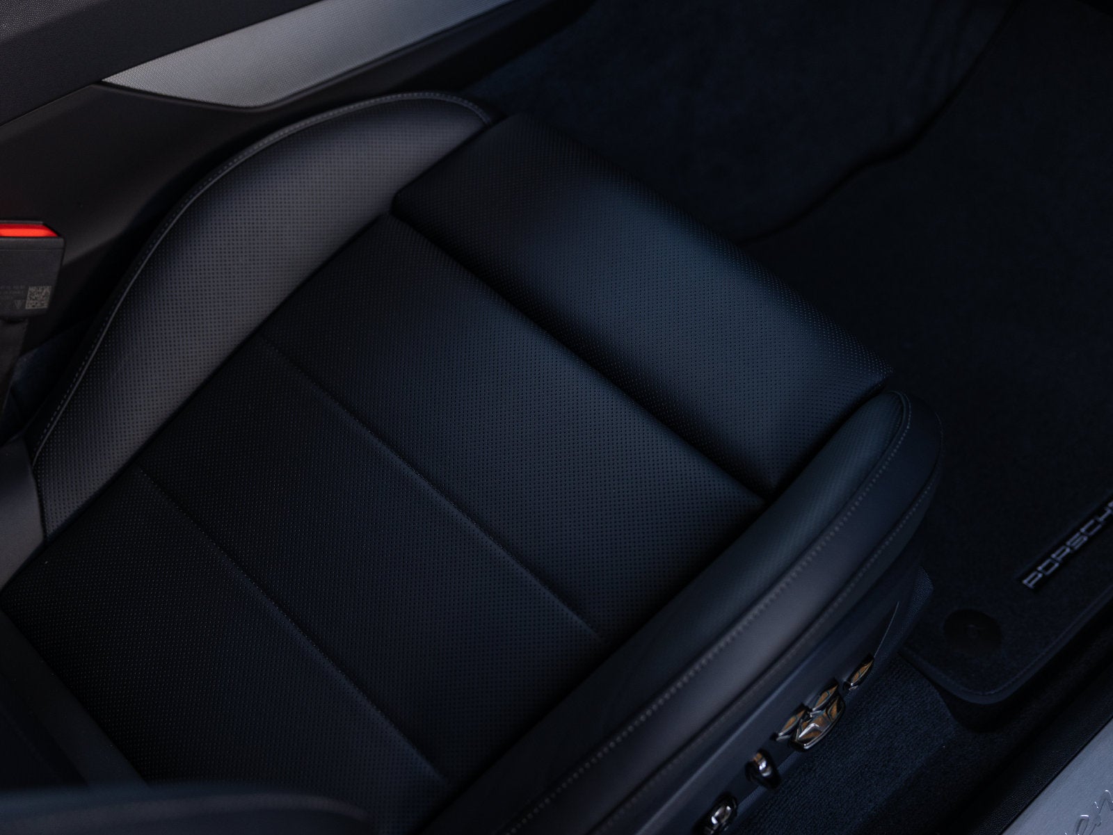 2026 Porsche Cayenne Cayenne S Electric