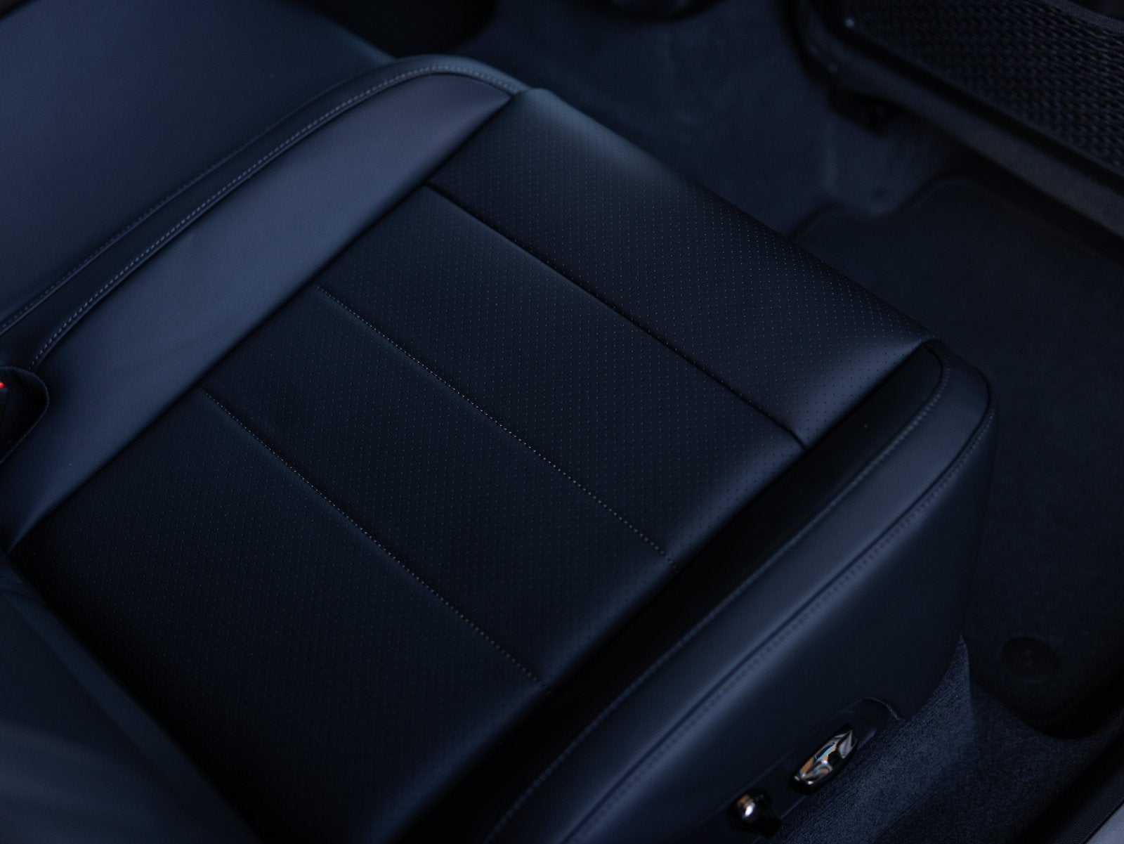 2026 Porsche Cayenne Cayenne S Electric