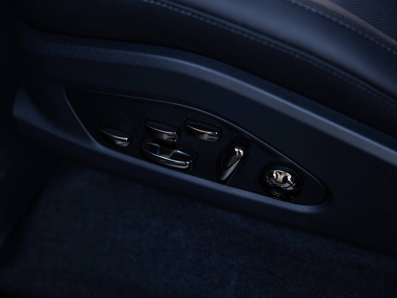 2026 Porsche Cayenne Cayenne S Electric