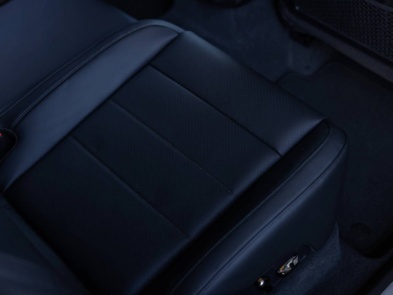 2026 Porsche Cayenne Cayenne S Electric