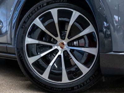 2026 Porsche Cayenne Cayenne S Electric