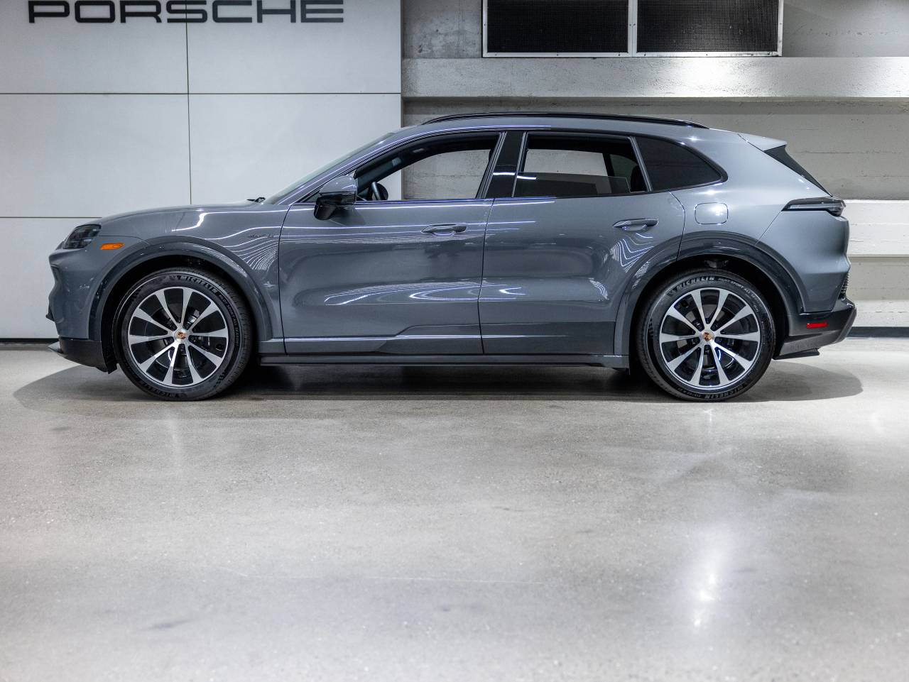 2026 Porsche Cayenne Cayenne S Electric