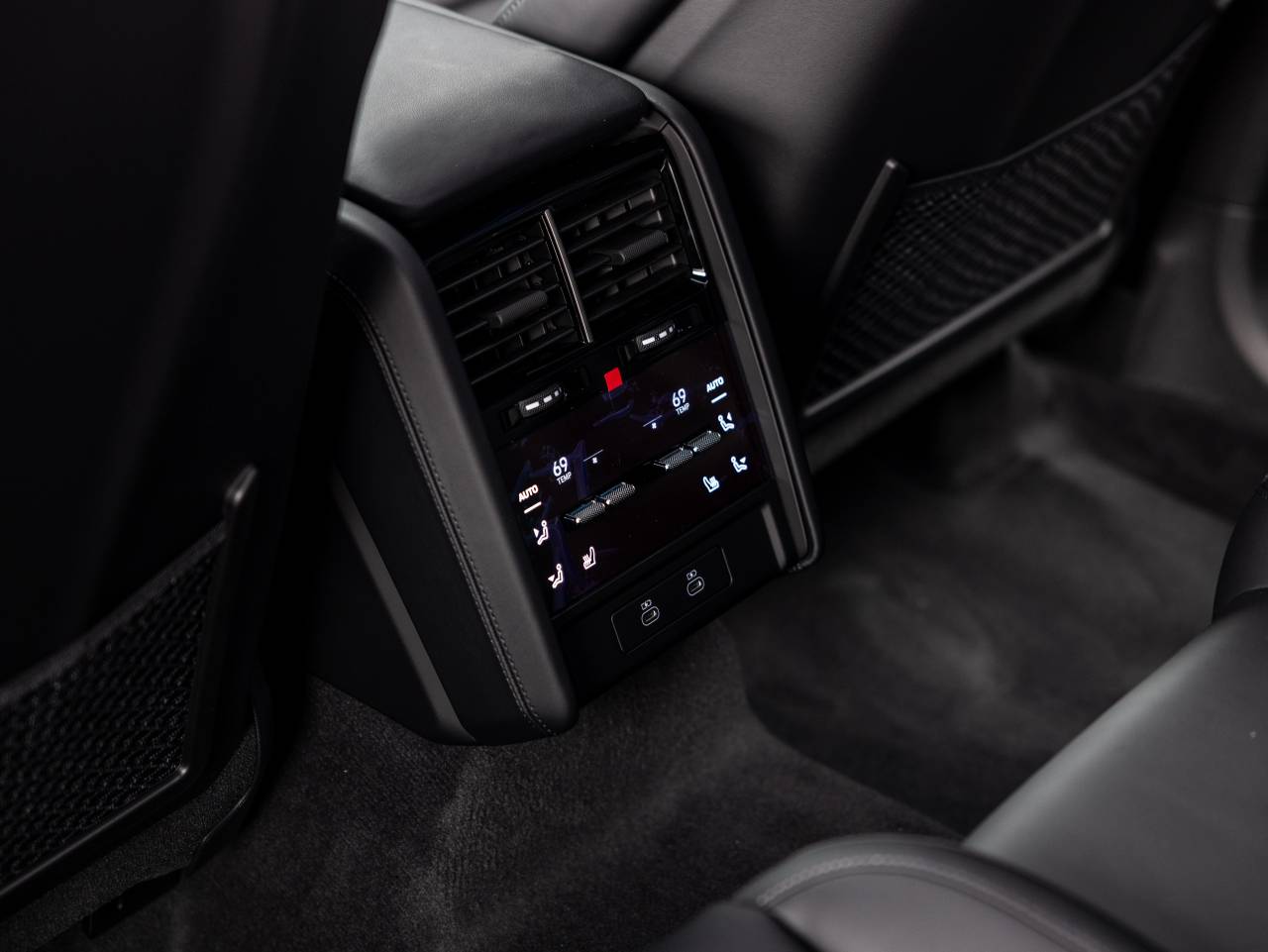 2026 Porsche Cayenne Cayenne S Electric