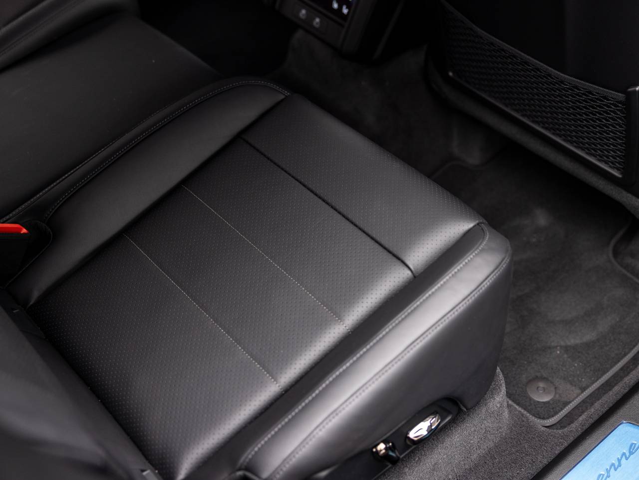 2026 Porsche Cayenne Cayenne S Electric
