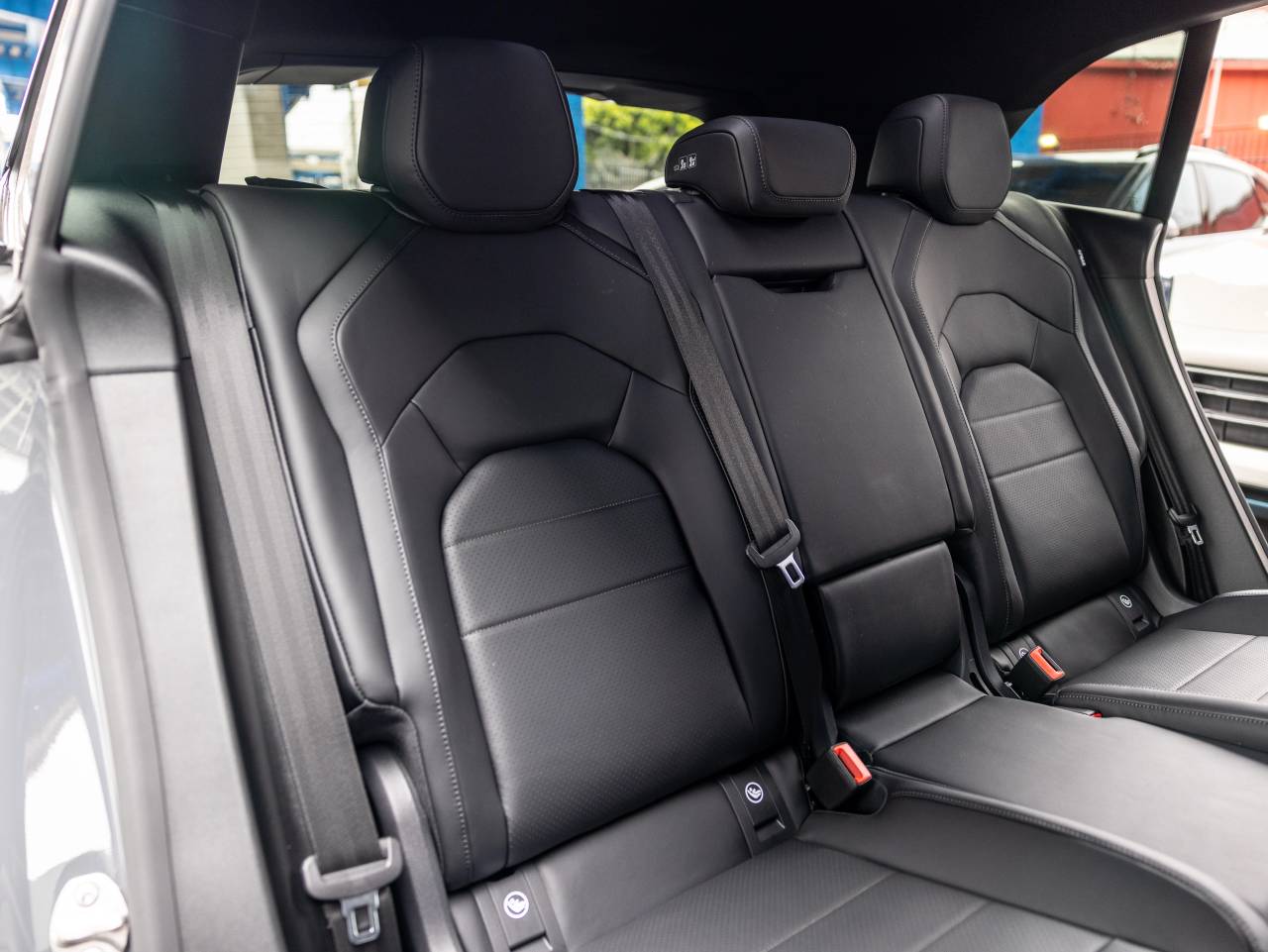 2026 Porsche Cayenne Cayenne S Electric