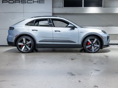 2025 Porsche Macan Macan 4S Electric